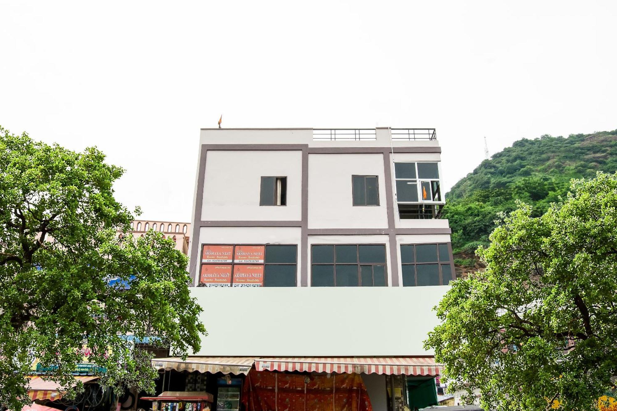 Oyo62037阿克沙雅巢穴酒店 Vijayawāda 外观 照片